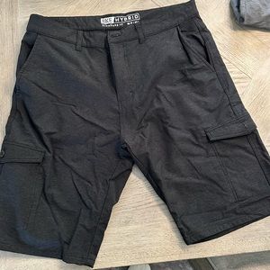 Men’s size 36 BKE shorts from Buckle. Like new, only worn a few times.